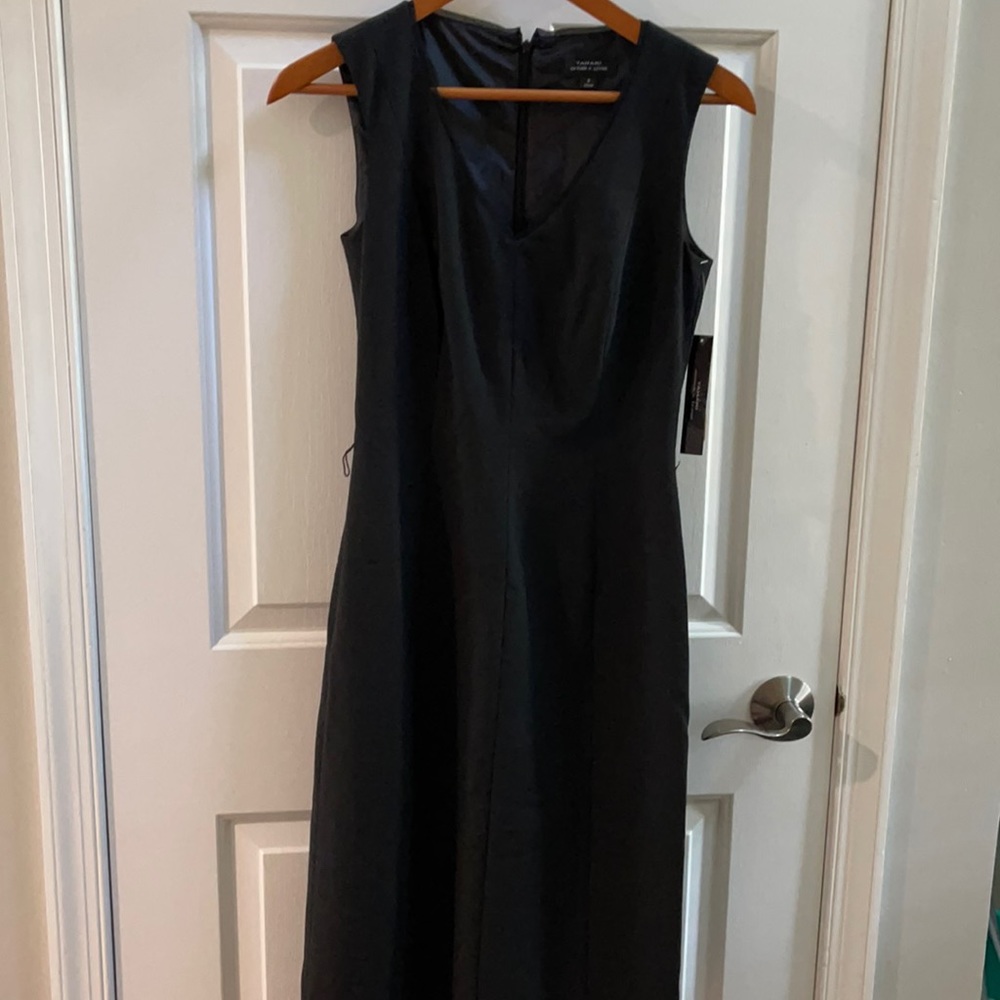NWT Tahari size 2 dress
